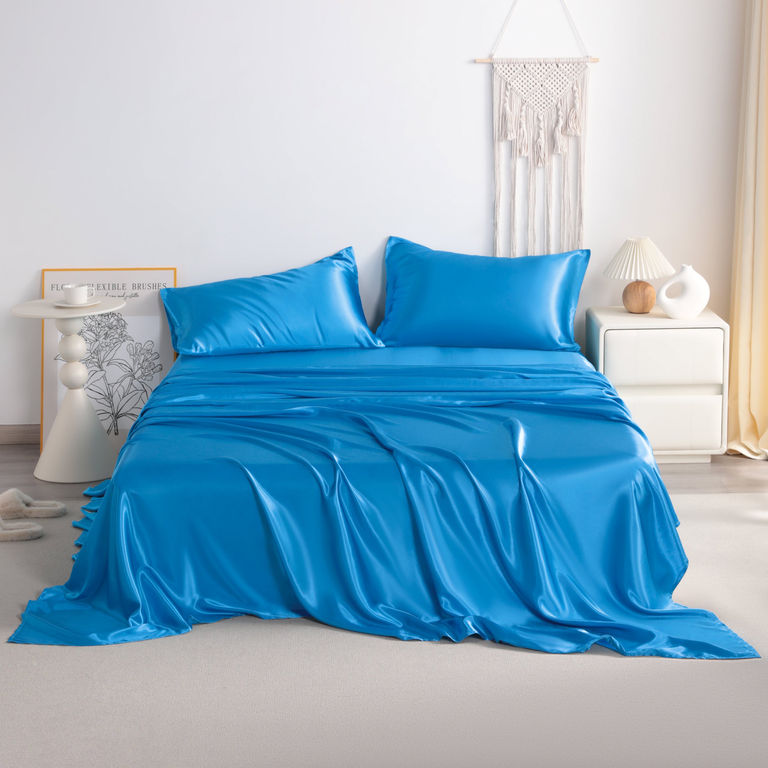 4 Pieces Luxury and Silky Smooth Satin Bed Sheet Set