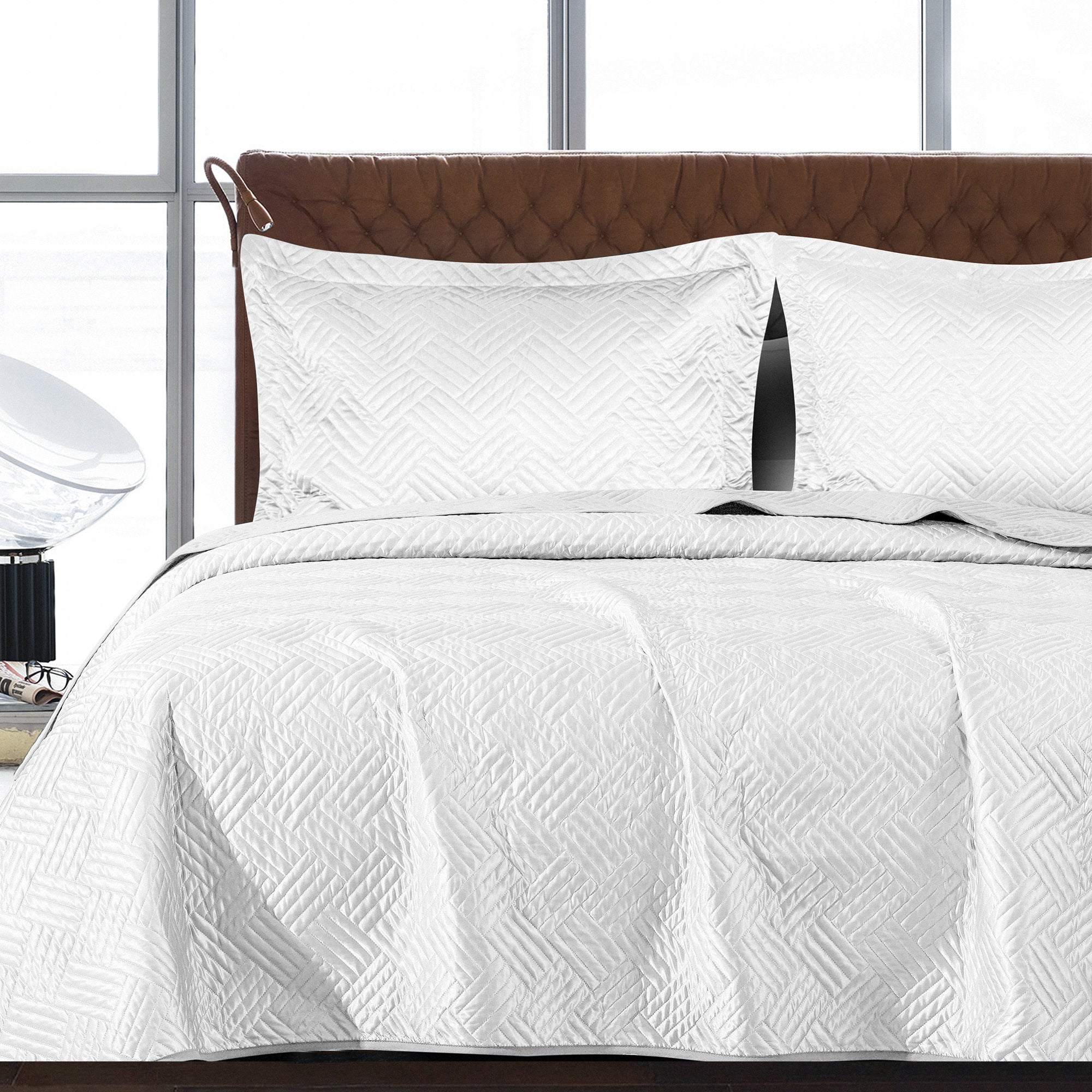 Luxurious and Soft Satin Quilt Set, Quilt + Pillow Sham