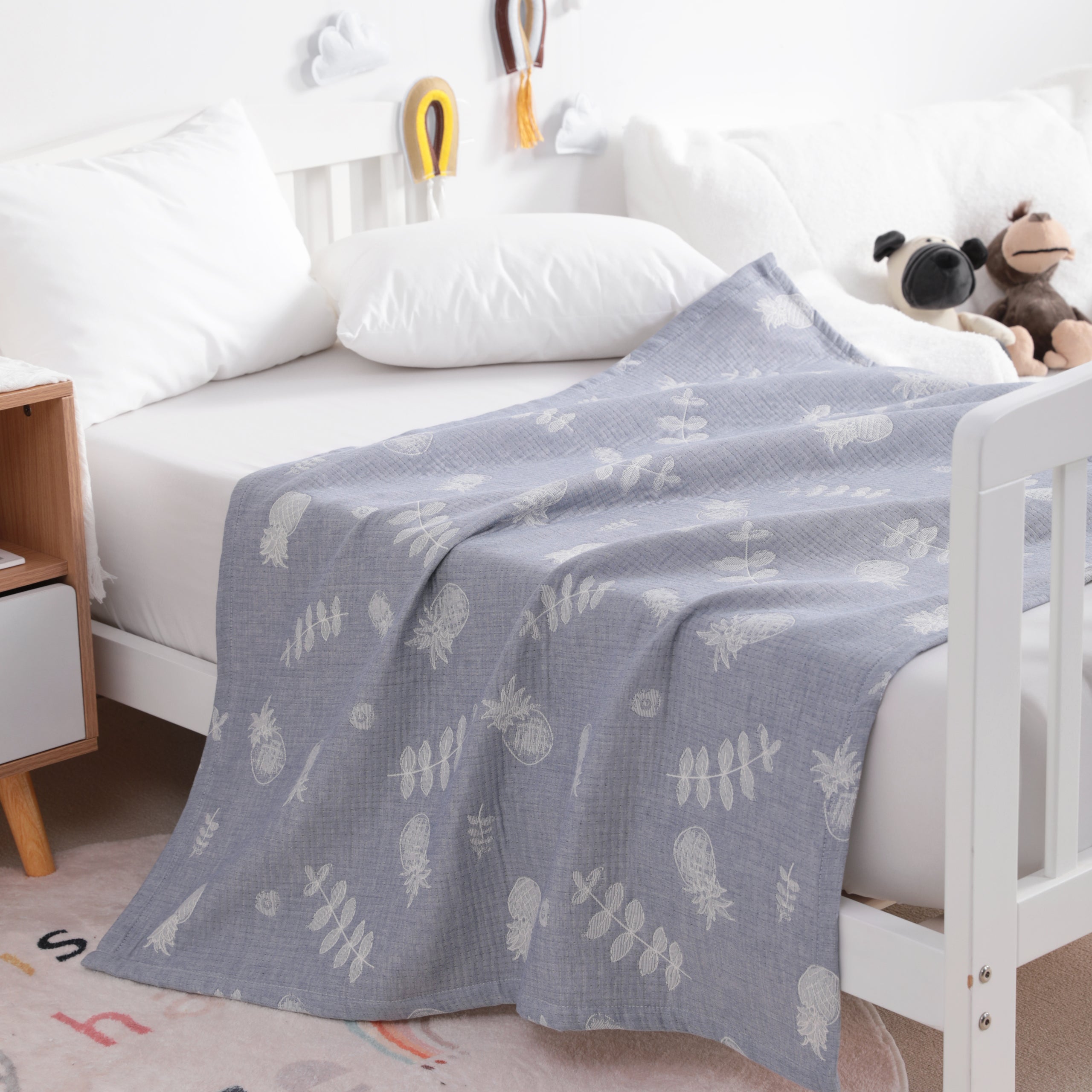 3 Layer Toddler Warm and Skin-friendly Toddler Blanket