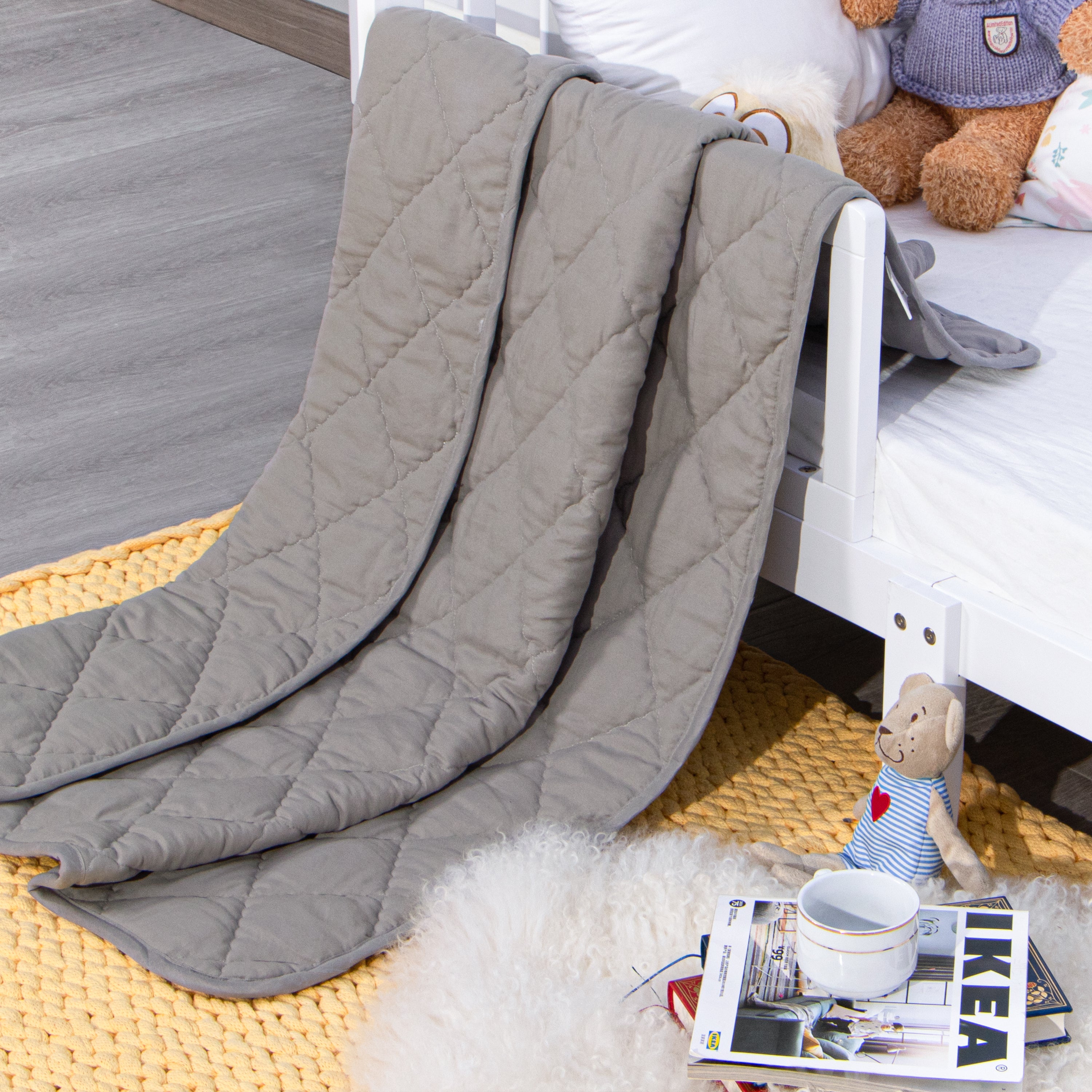 Down Alternative Lightweight Cozy Toddler Comforter