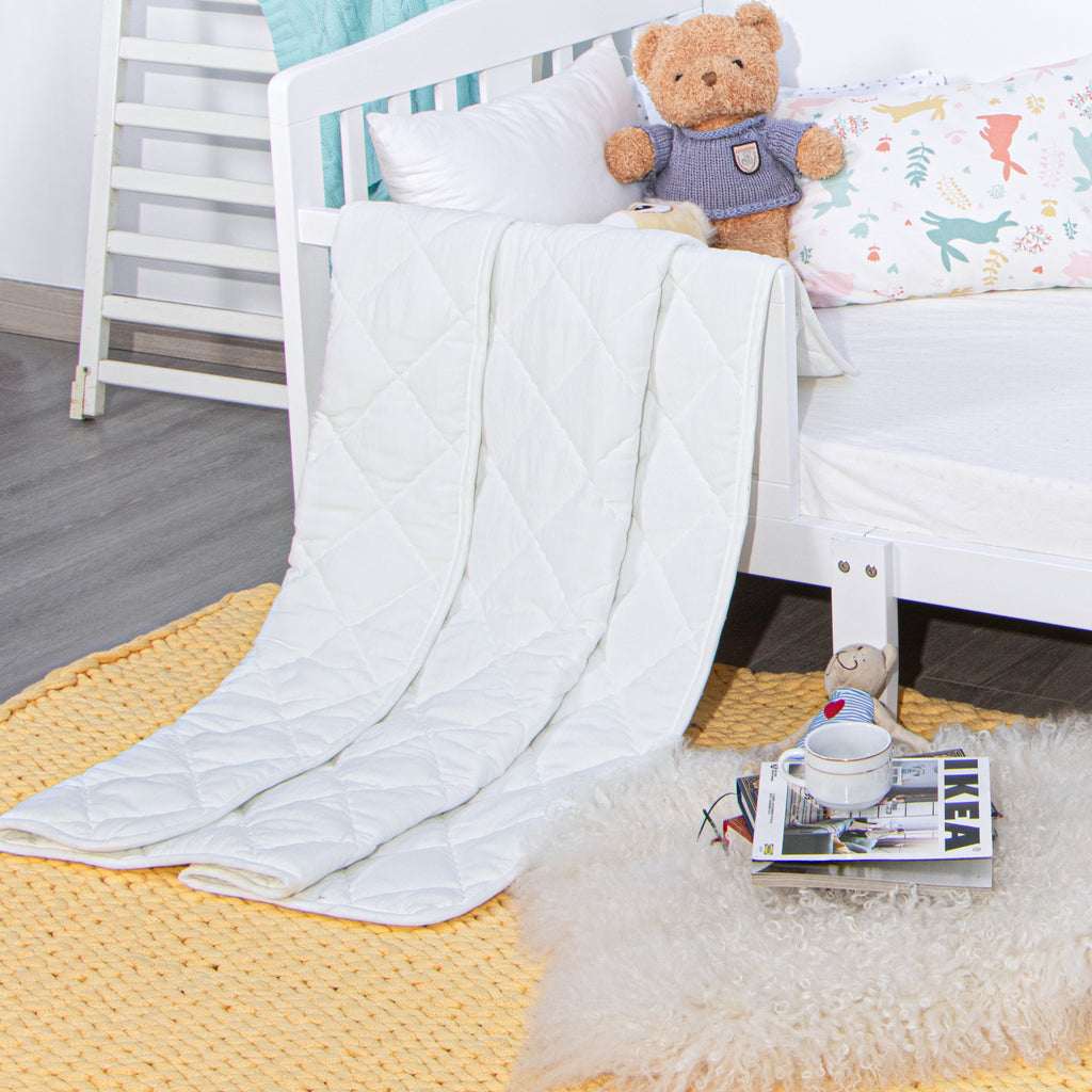 Down Alternative Lightweight Cozy Toddler Comforter