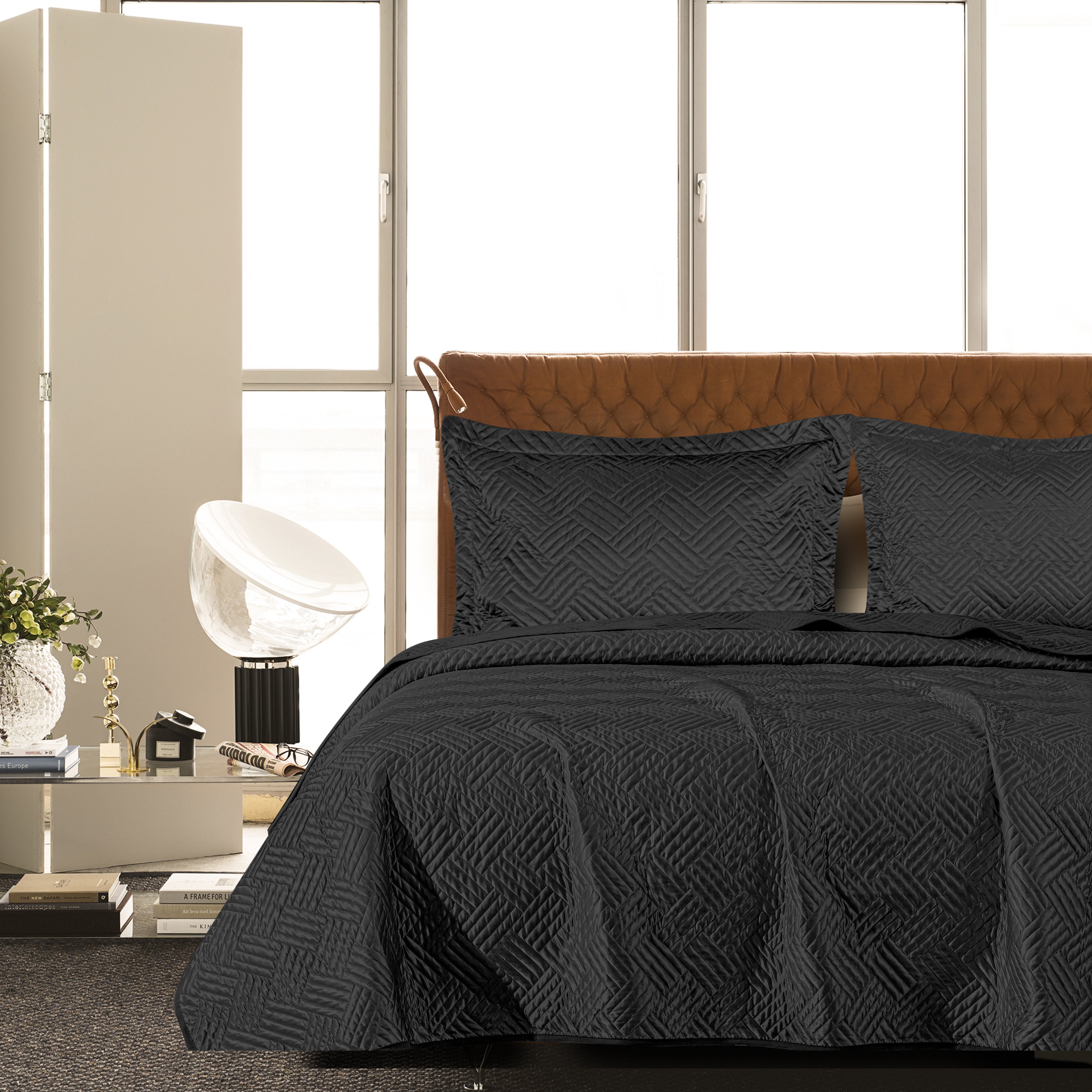 Luxurious and Soft Satin Quilt Set, Quilt + Pillow Sham