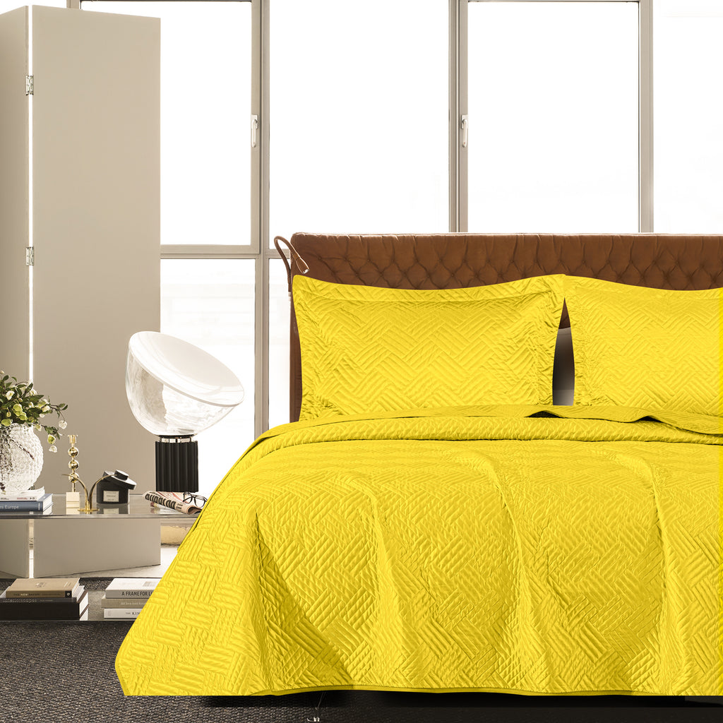 Luxurious and Soft Satin Quilt Set, Quilt + Pillow Sham