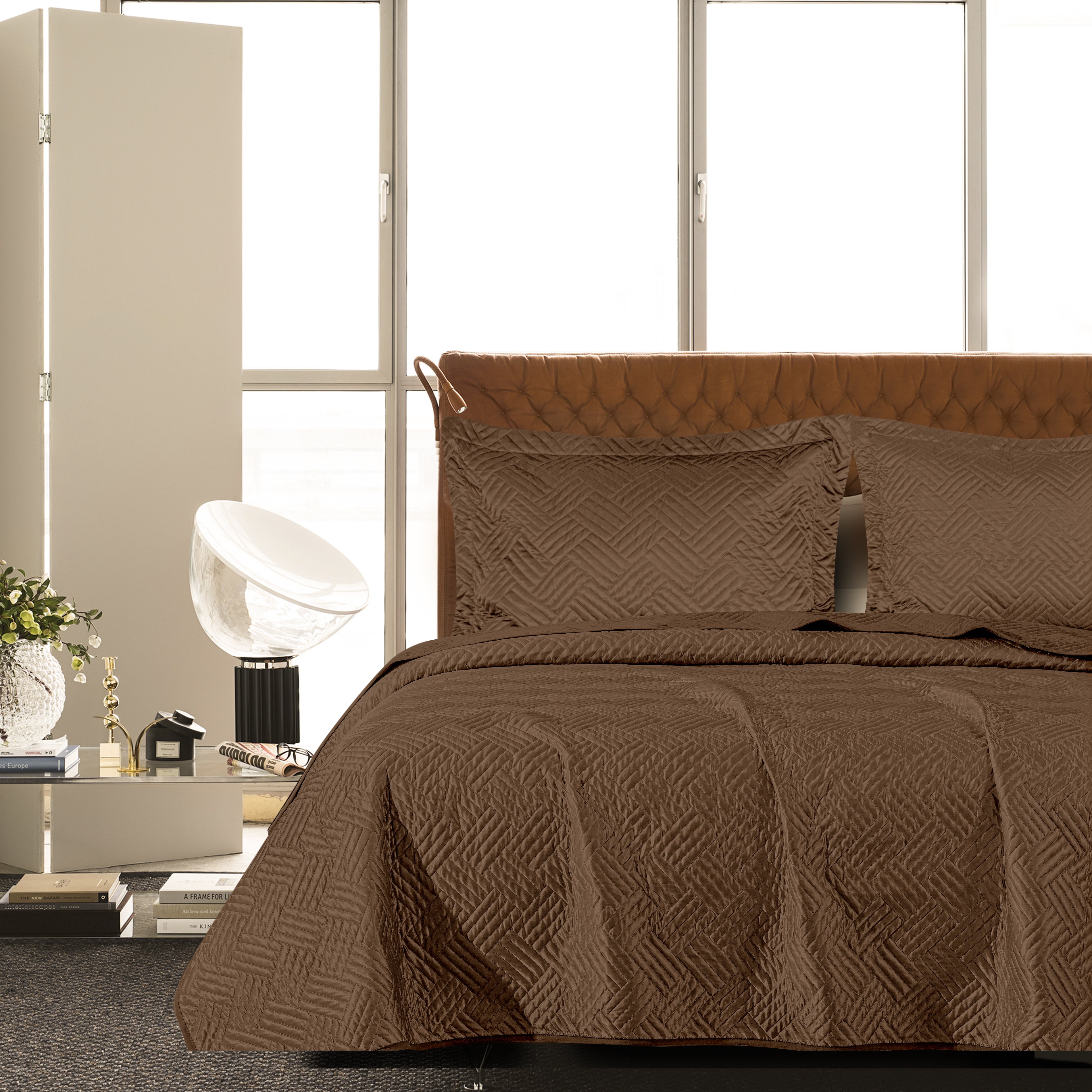 Luxurious and Soft Satin Quilt Set, Quilt + Pillow Sham